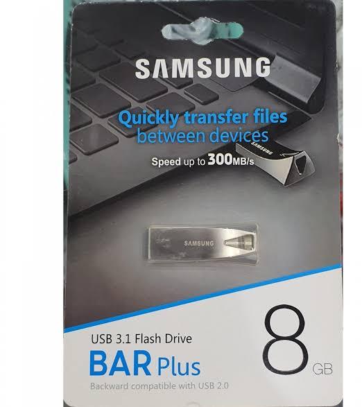 8 GB USB SUMSUNG