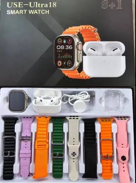 Use Ultra 18 Smart Watch + Earbuds Free